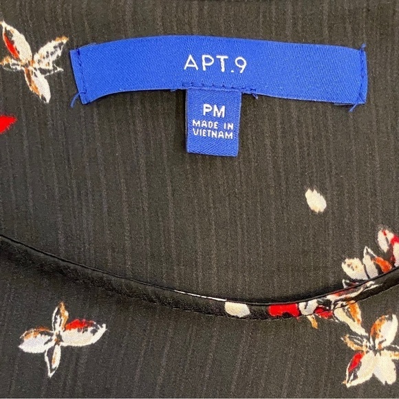 APT 9 Petite Med Black Floral Top Blouse Shirt Ruffle Hem Flowy 3/4 Sleeves - Picture 5 of 8